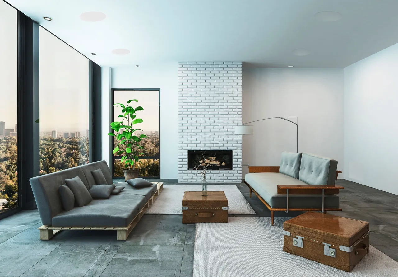 Salon avec enceintes Klipsch encastrées au plafond
