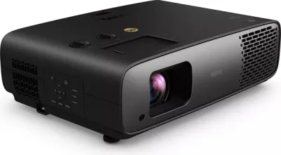Le BenQ W4100i est un vidéoprojecteur DLP 4K UHD qui repose sur une source lumineuse LED