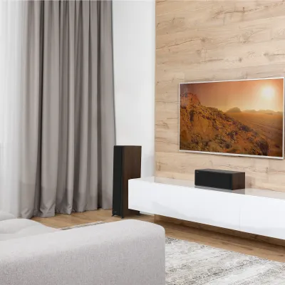 Enceinte colonne Klipsch RP-5000F II Walnut : 100 W RMS, Cerametallic et pavillon Tractrix pour un son clair et immersif Home Cinema.