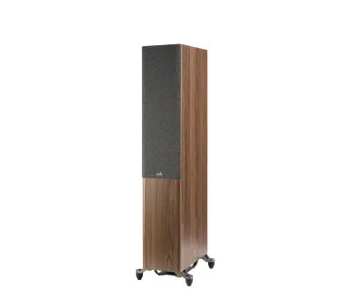 Polk Reserve R600 finition noyer brun, trois-quarts gauche avec grille