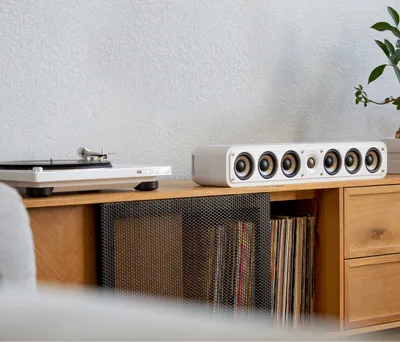 Polk Signature Elite ES35 finition blanc, en situation