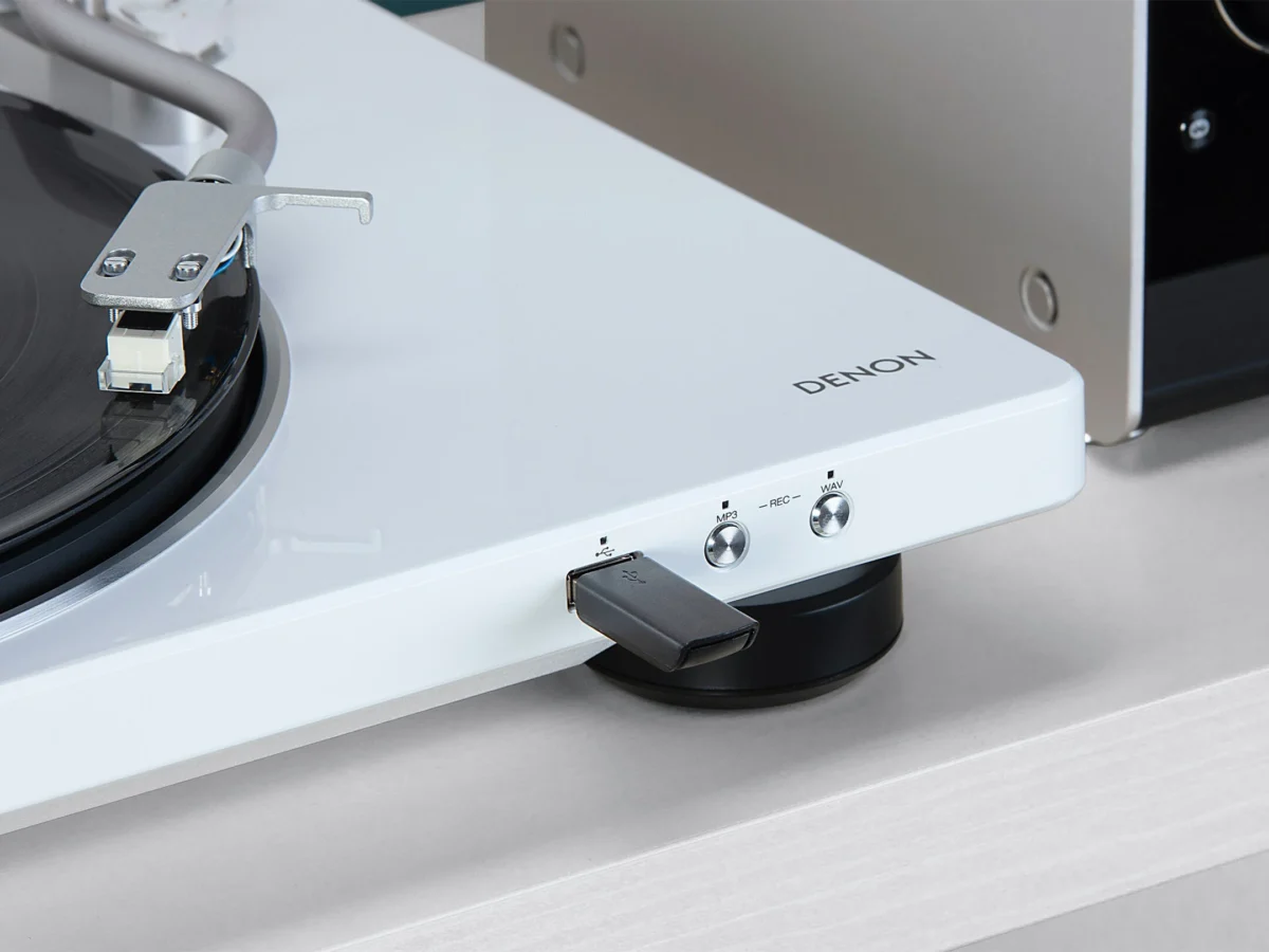 DENON DP450USB White